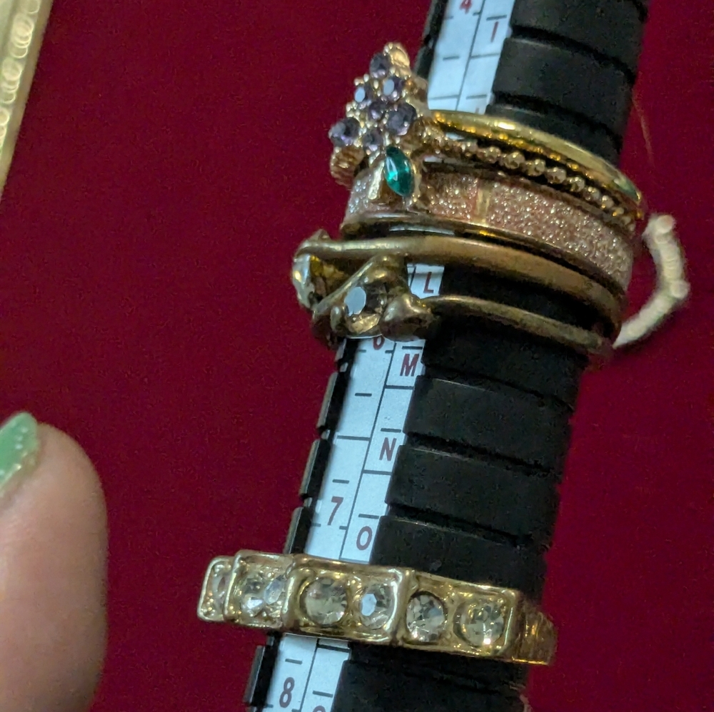 Gold Ring Lot - Picture 3 of 16